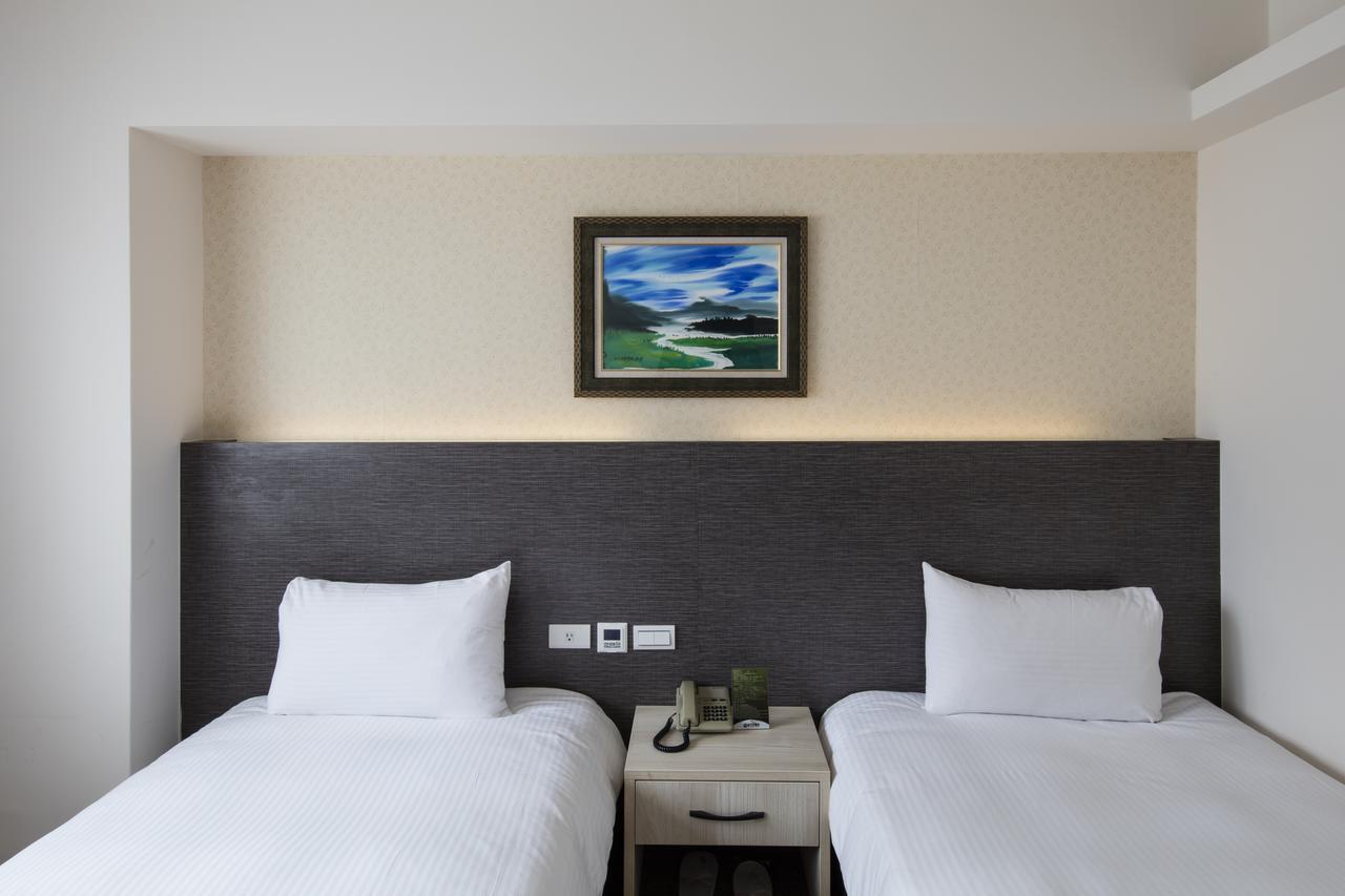 Ful Won Hotel Taichung Exterior foto