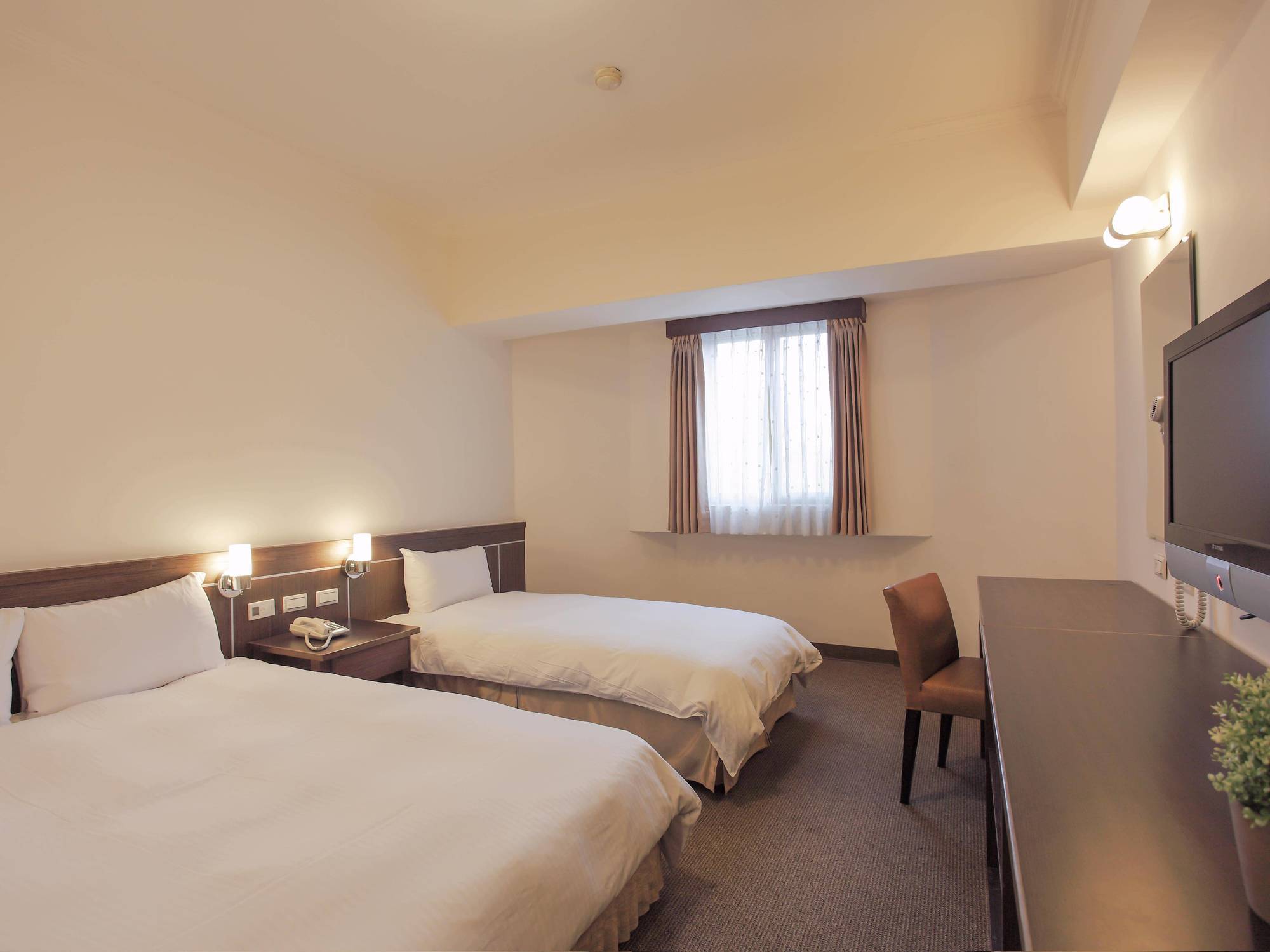 Ful Won Hotel Taichung Exterior foto
