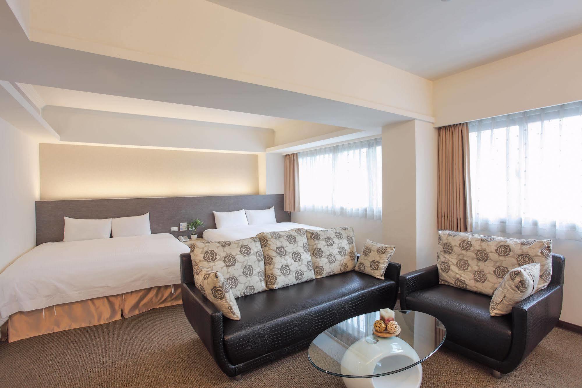 Ful Won Hotel Taichung Exterior foto